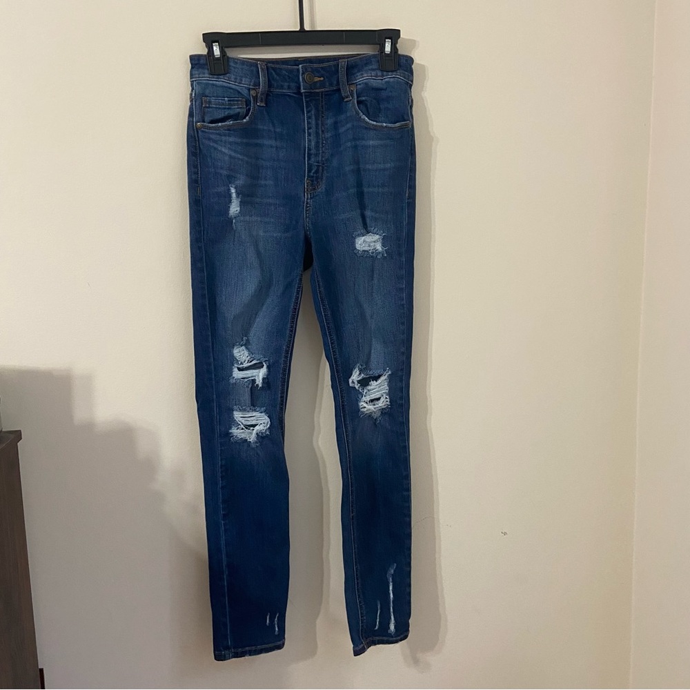 Fashion Nova Size 5 Ripped Skinny Jeans